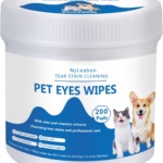 Eye Wipes for Dogs, 200 Pads Pet Tear Stain Cleaning Wipes for Eye Care of Dogs and Cats, Mild Ingredient, Gently Remove Pet Tear Stain, Eye Debris, Discharge, Mucus Secretions - Safe Ingredients