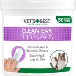 Vet's Best Ear Relief Finger Wipes | Ear Cleansing Finger Wipes for Dogs | Sooths & Deodorizes | 50 Disposable Wipes