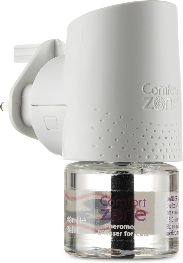 Calming Pheromone Diffuser Starter Kit, for a Calm Single or Multi-Cat Home, Reduces Stress, Spraying, Scratching & Other Problematic Behaviours, 1 Diffuser & 1 Refill - Image 3